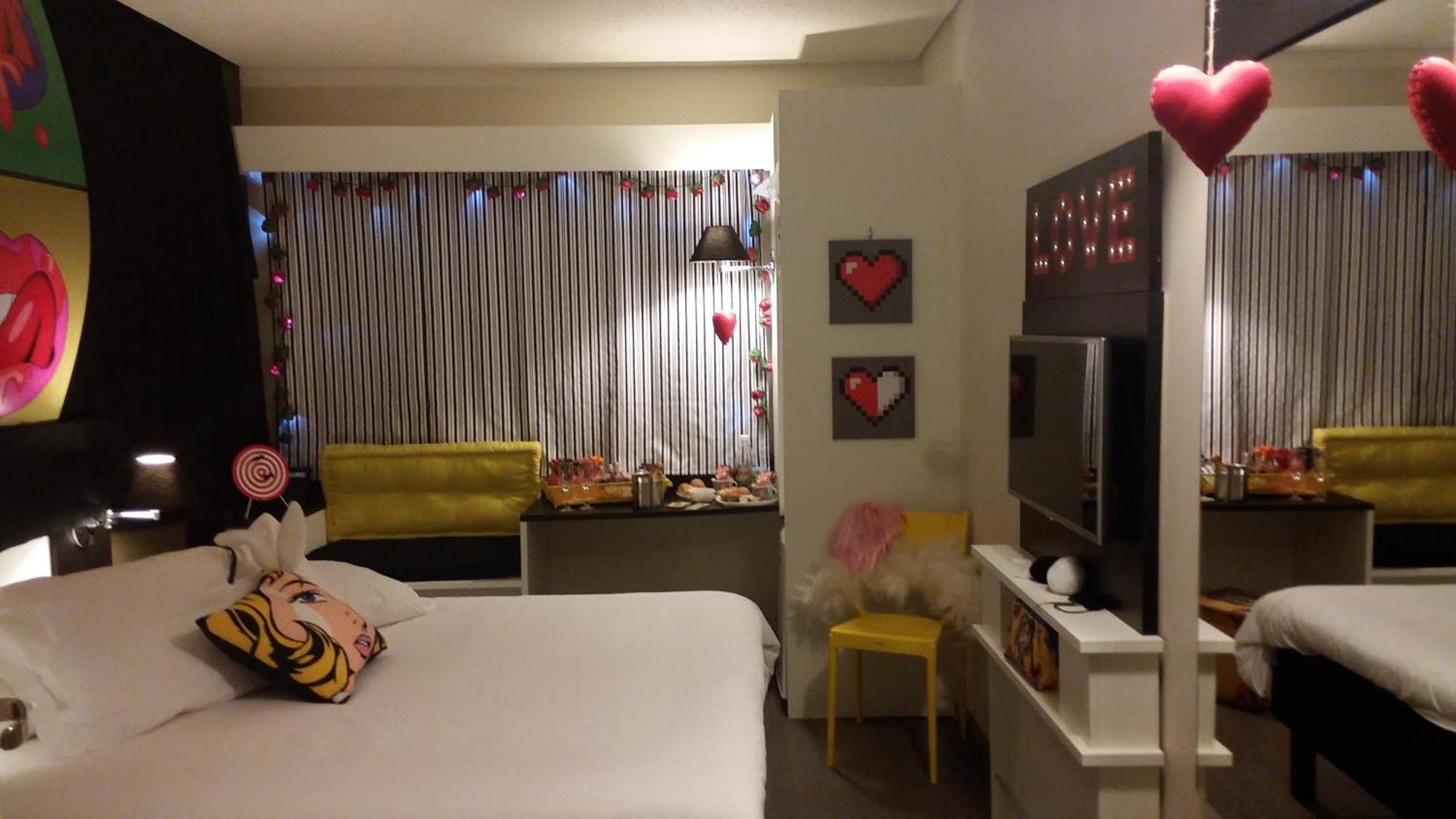 Hotel Ibis Styles Porto Alegre Centro -5 Minutos Da Rodoviaria E Do Moinhos De Vento Pokoj fotografie